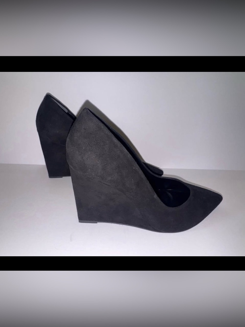 Women’s Gianni Bini Black Suede Like Wedges, size 10 - Picture 5 of 5